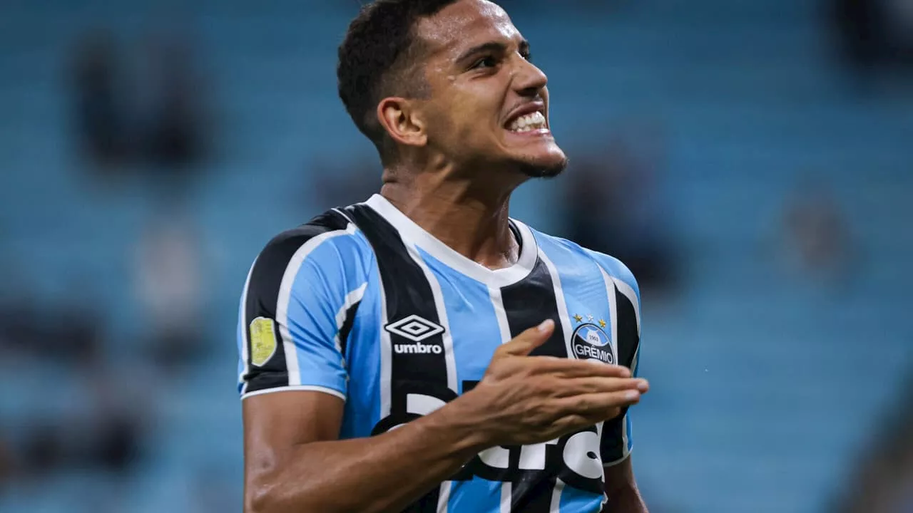 Grêmio goleia Pelotas por 5 a 0 e se aproxima da semifinal do Gauchão