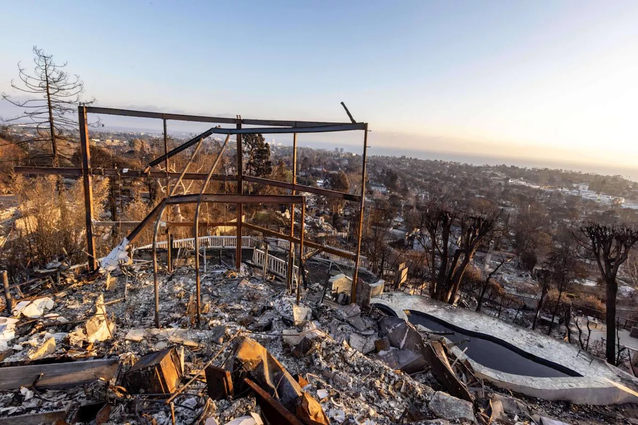 Californie face à une tempête hivernale majeure: risque d'inondations et de glissements de terrain