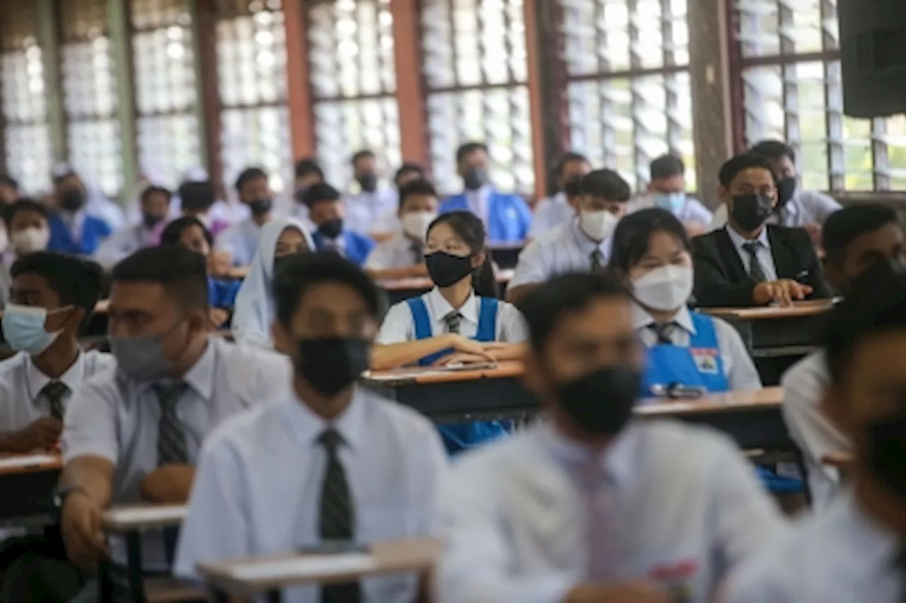 SPM 2024 wraps up smoothly: Over 400,000 candidates brave flood challenges to complete exams