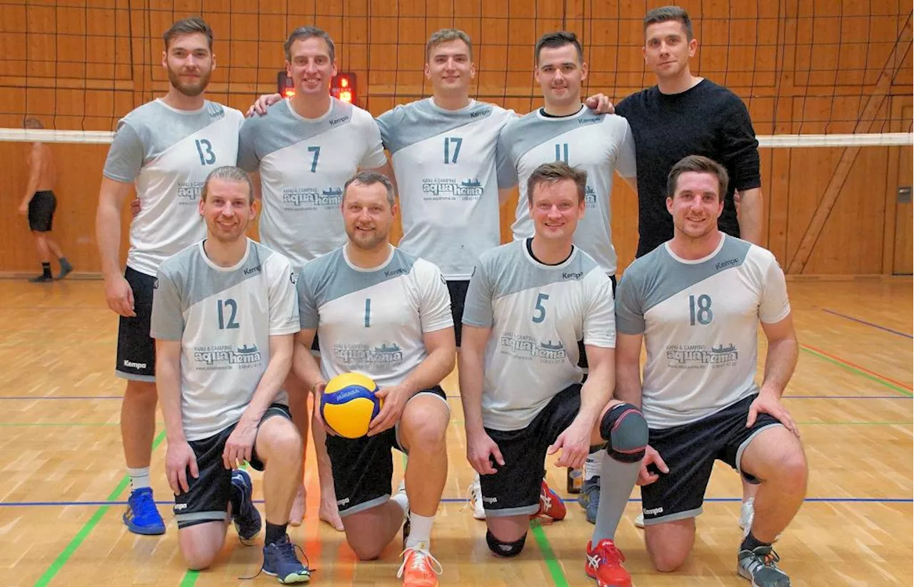 Miltachs Volleyballer schießen nach hartem Kampf auf Wiederaufstieg