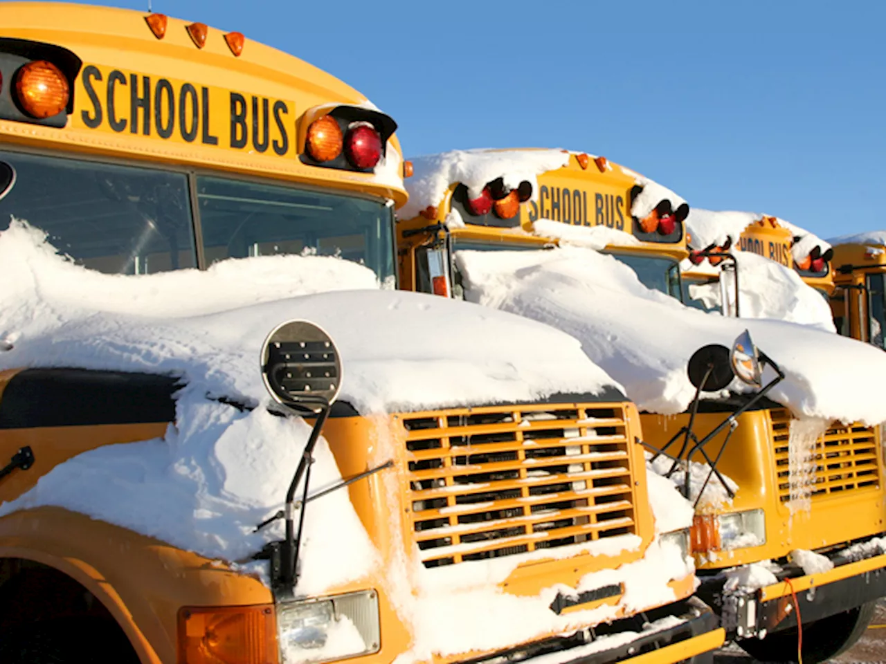 Chicago Braces for First Major Snowstorm of the Season