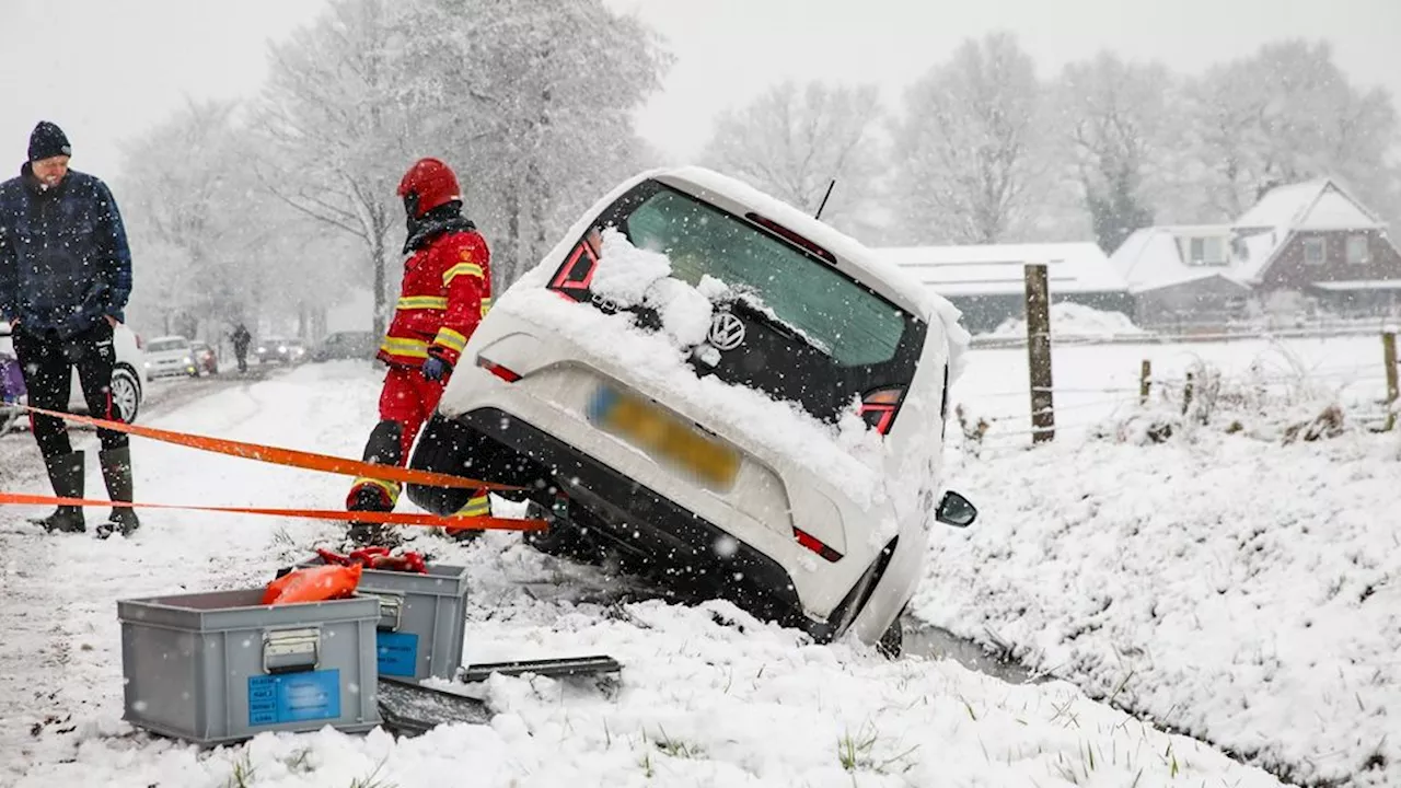 Sneeuwval veroorzaakt ongelukken in noorden van Nederland