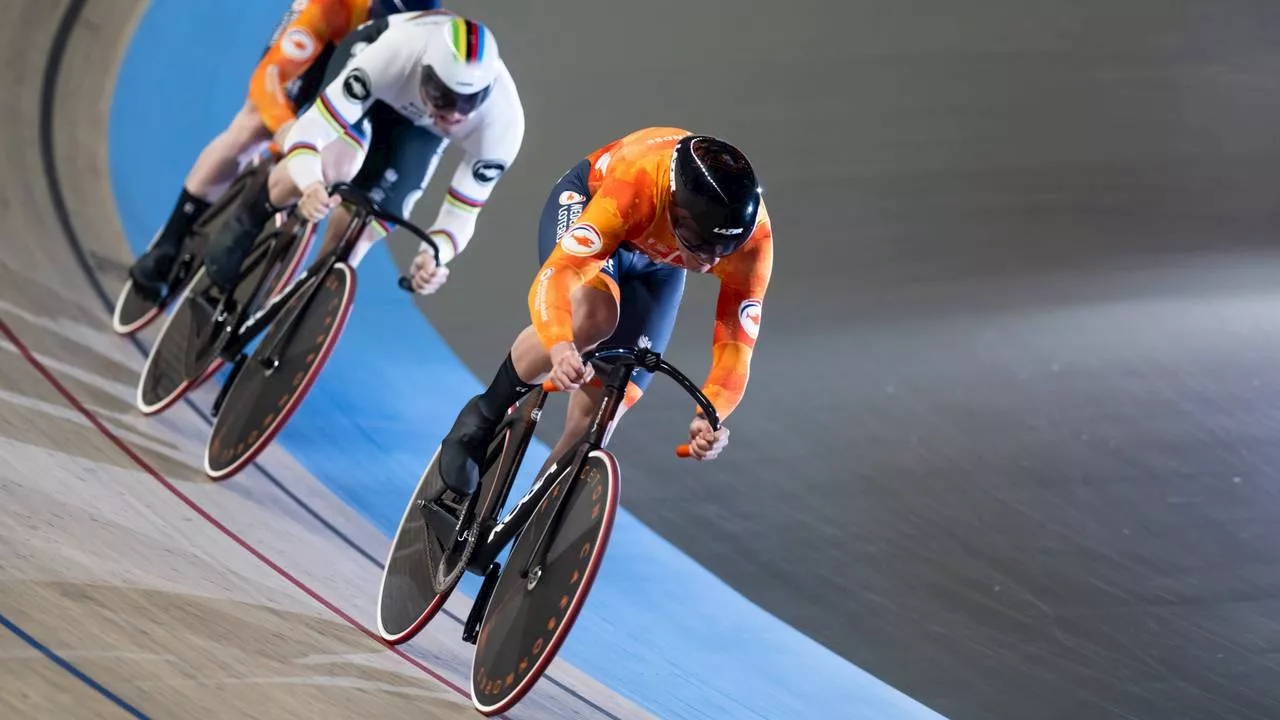 Lavreysen pakt zilver bij EK baanwielrennen, goud voor teamsprintsters