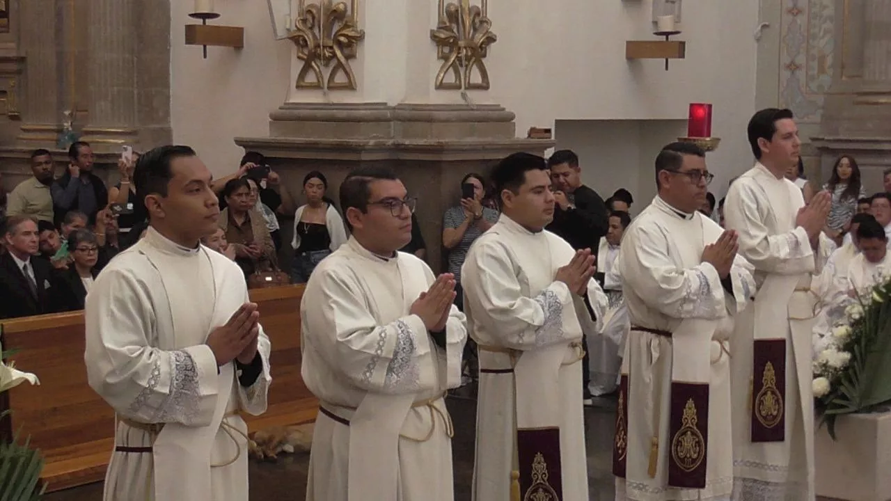 Cinco nuevos sacerdotes se unen al 'ejército' de evangelización en Irapuato