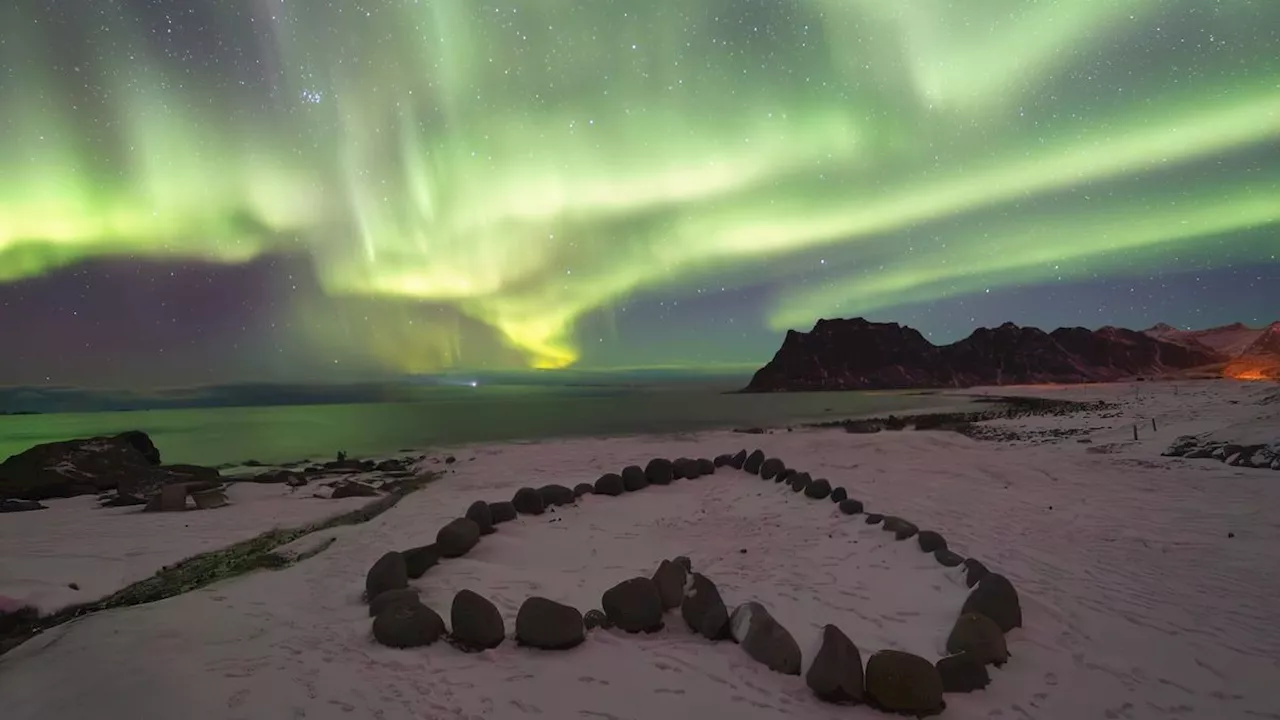 Valentine's Day Aurora Alert: Solar Storm Could Bring Northern Lights to Lower Latitudes