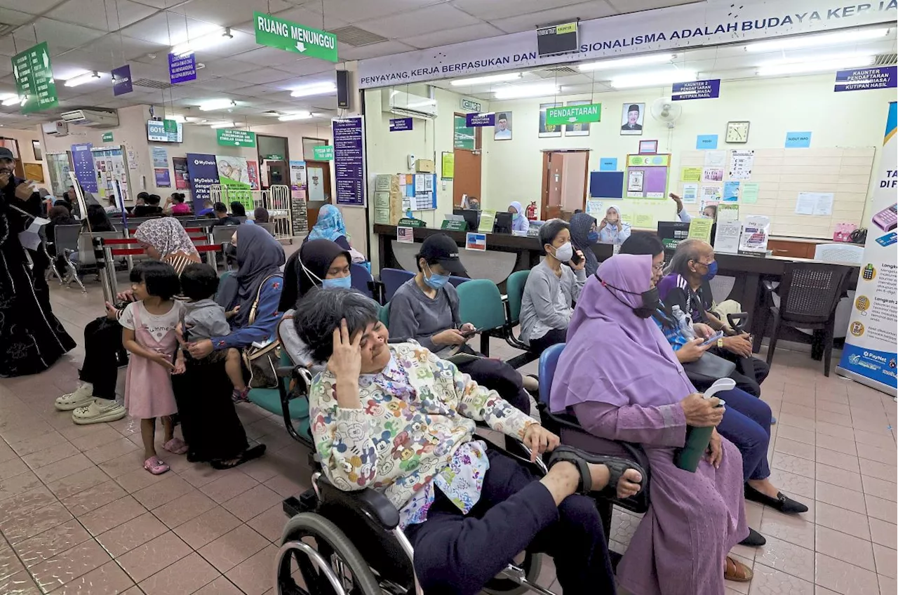 Hospital Woes: Long Wait Times and Overburdened Facilities Prompt Calls for Reform