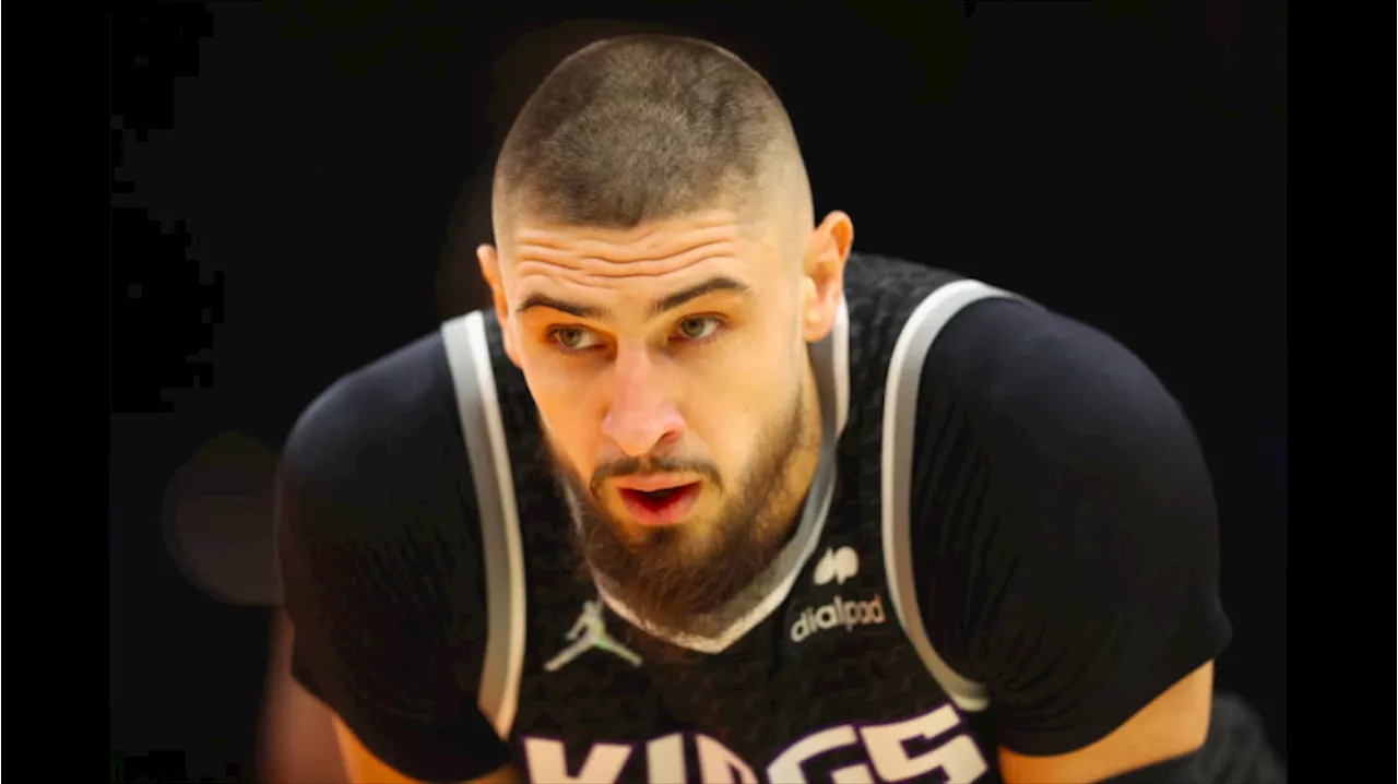 Alex Len Signs with Los Angeles Lakers After Williams Trade Falls Through