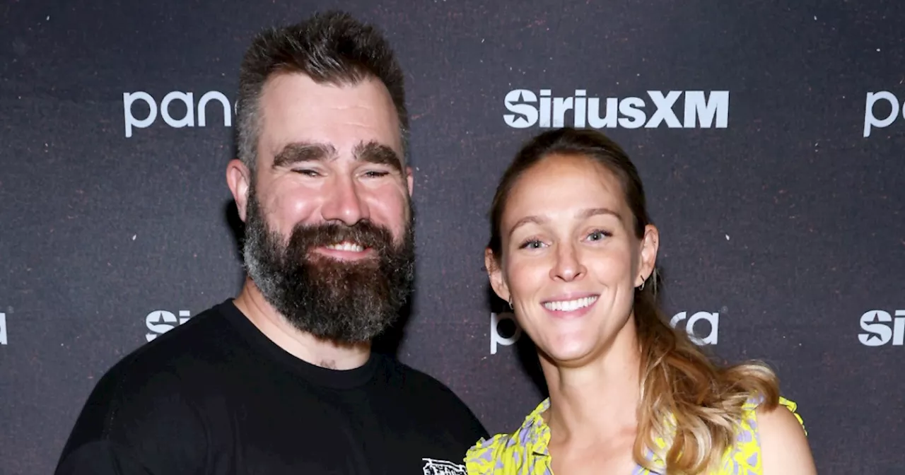 Kylie Kelce Recalls Hilarious Tinder Exchange with Jason Kelce