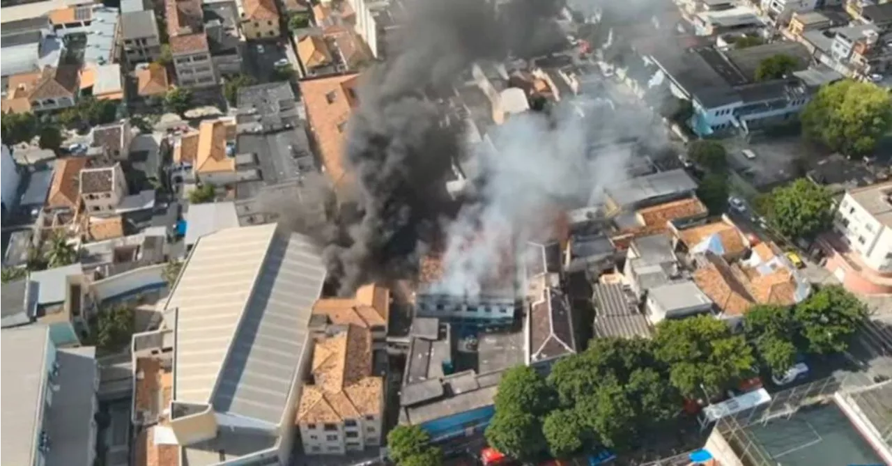 Incêndio em Fábrica de Fantasias Não Rebaixará Escolas no Carnaval do Rio