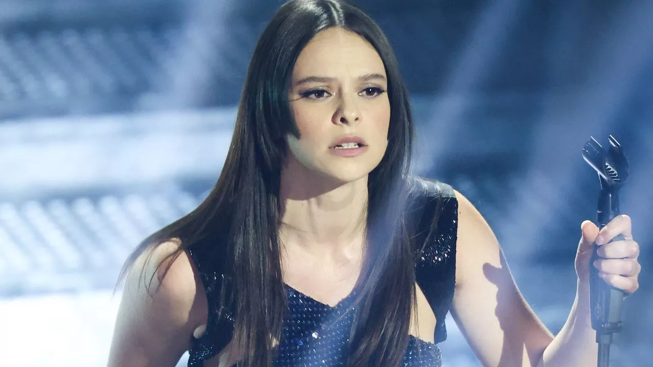 Francesca Michielin al Festival di Sanremo 2025: look essenziale ma d'effetto