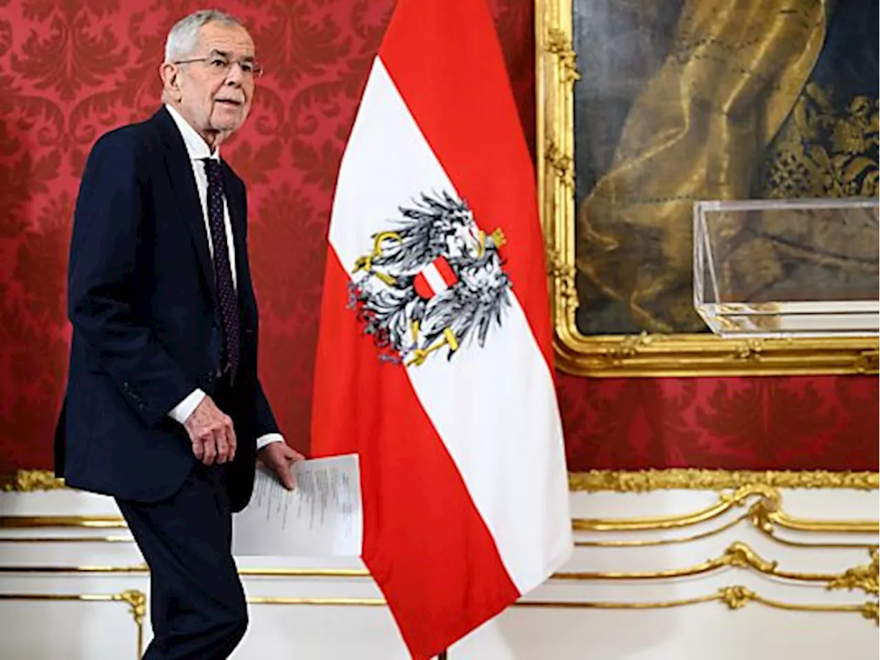 Regierungsbildung in Österreich: Kickl legt Auftrag zurück, Van der Bellen will Optionen ausloten