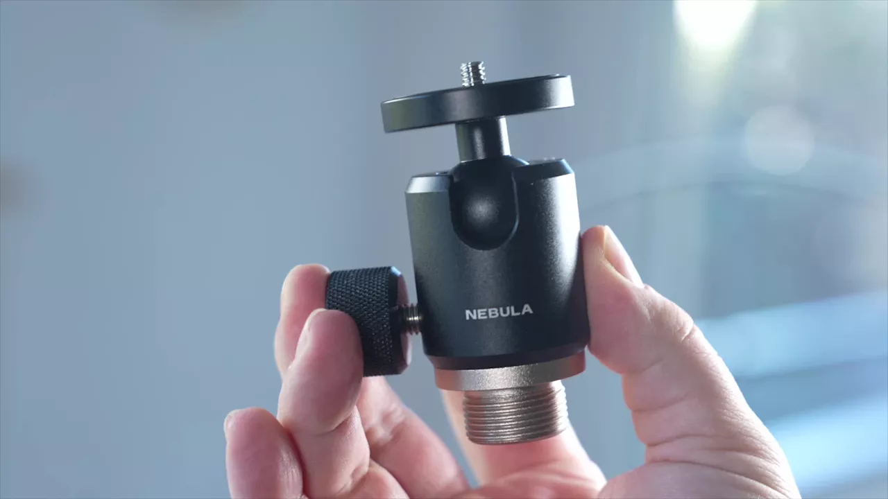 Nebula Floor Stand: Originelles Stativ für Beamer im Test