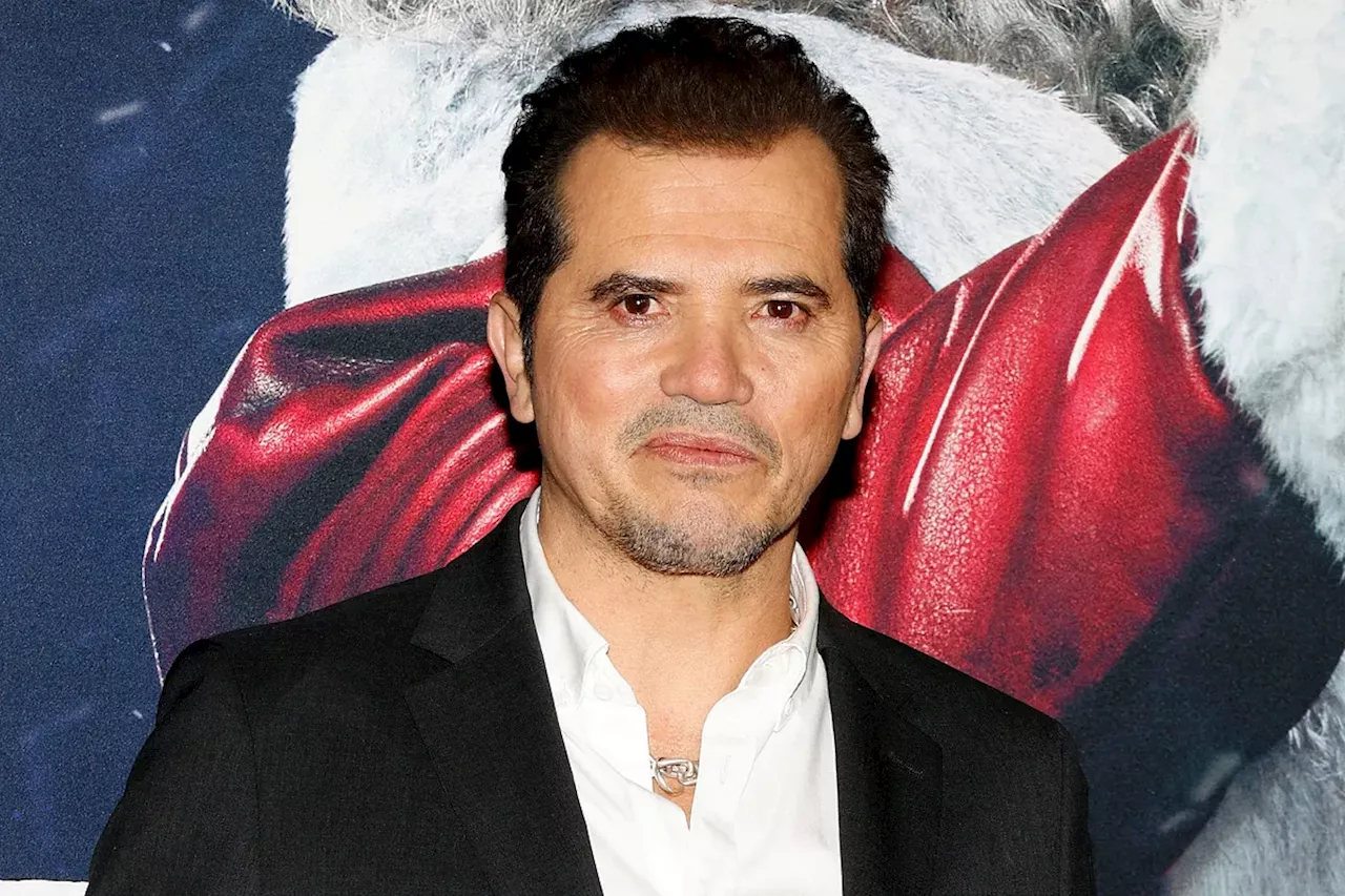 John Leguizamo critica la elección de Karla Sofía Gascón para protagonizar Emilia Pérez: 'Los españoles no son latinos'