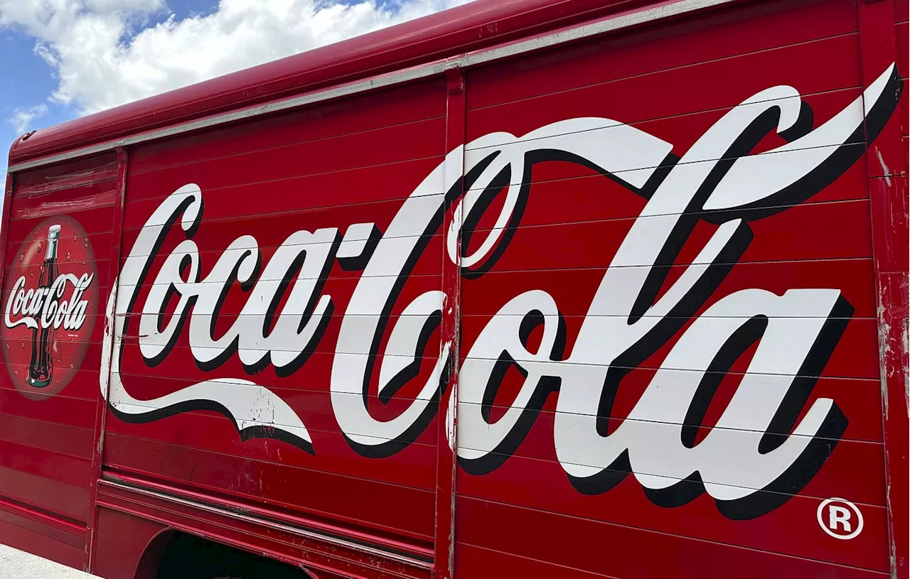 Coca-Cola et la rumeur des licenciements de travailleurs sans papiers : Fake Off !