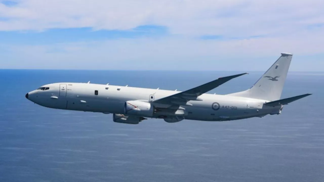 Chinese fighter jet releases flares close to RAAF jet in South China Sea