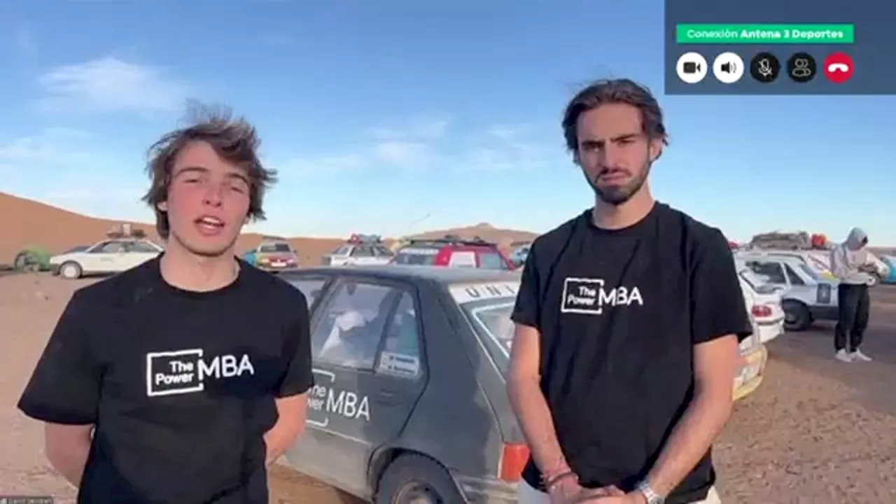 Dos estudiantes cruzan Marruecos en un Peugeot 205 de 1988