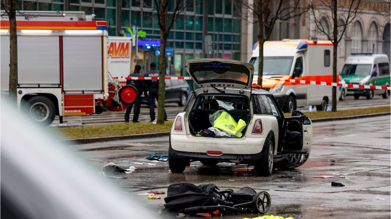 Auto sulla folla a Monaco, 28 feriti. La pista dell'attentato