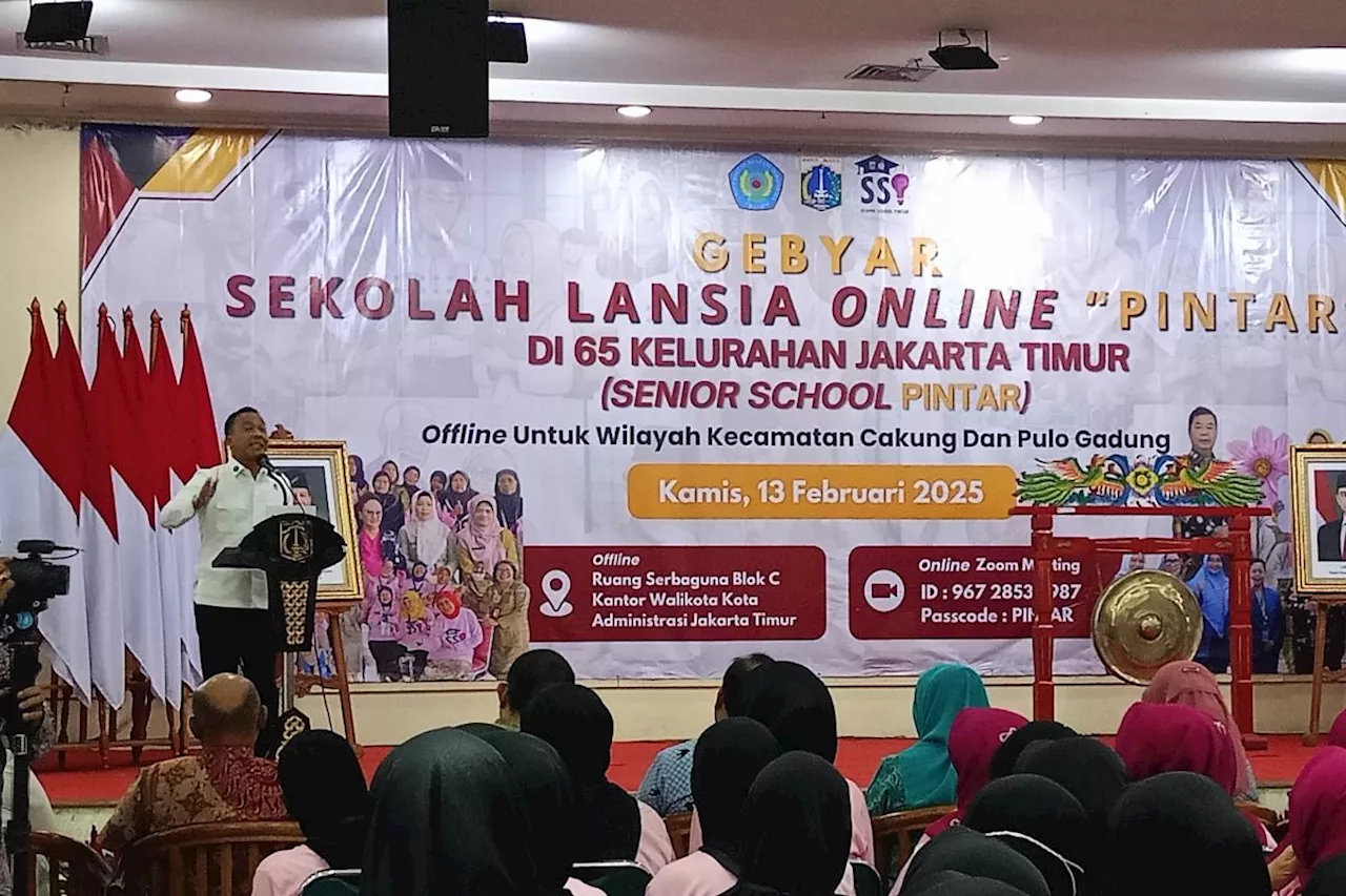 Pemerintah Peresahkan Sekolah Lansia Online Pintar di Jakarta Timur