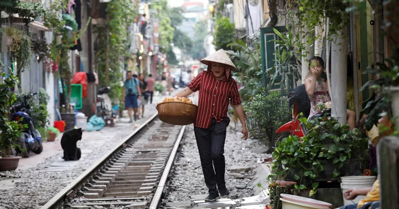 Vietnam to Seek Chinese Loans for $8.3 Billion Rail Project to China