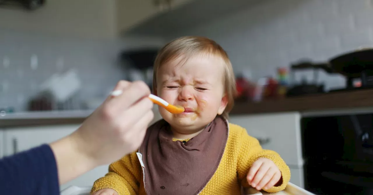 Körpersprache bei Babys: So erkennst du Überforderung