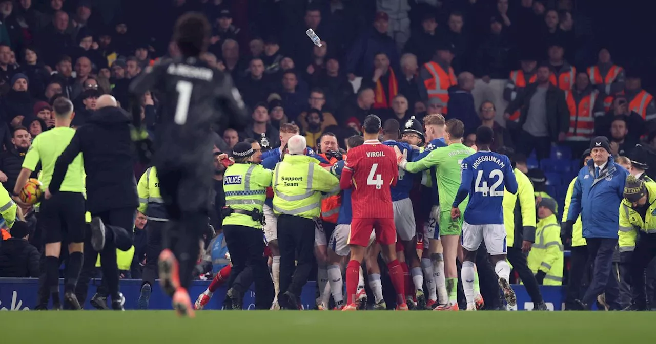 Everton v Liverpool ends in chaos with 4 red cards in final Goodison clash