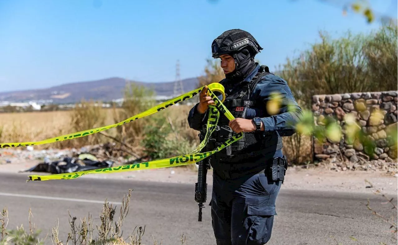 Camión con 40 jornaleros vuelca en carretera México-Nogales; regresaban a sus viviendas