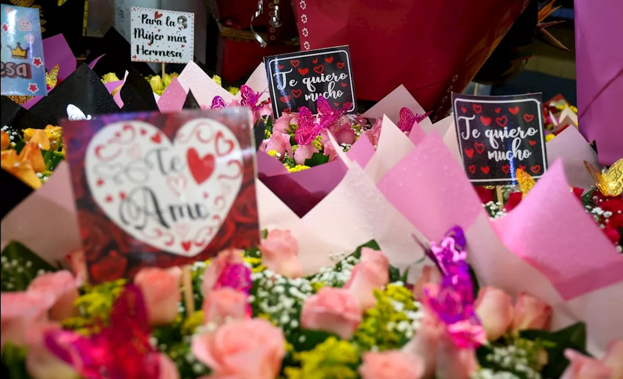 FOTOS: Venta de flores en mercado de Jamaica disminuye 30% en el marco del Día del Amor y la Amistad