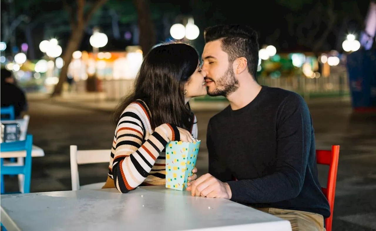 Picnic Nocturno en el Bosque de Chapultepec para el Día de San Valentín