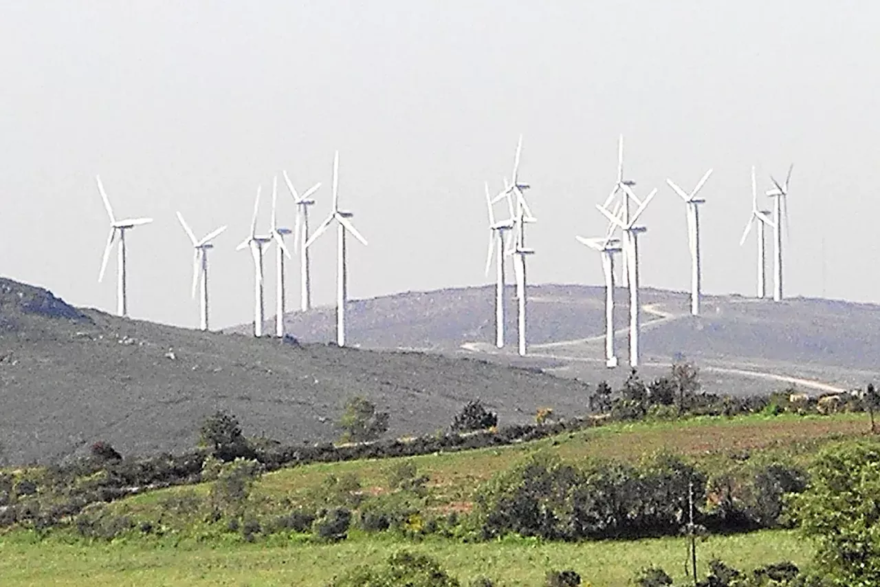 EGA lamenta la parálisis del sector eólico en Galicia con 77 parques suspendidos