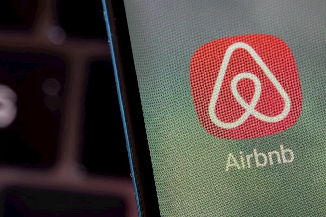 Airbnb Reports Strong Revenue Growth, Forecasts Slower Pace in Q1