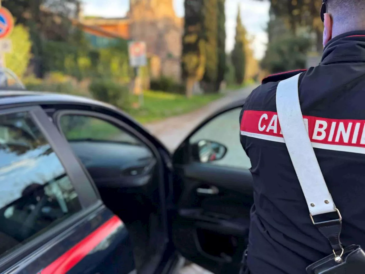 Truffa ai Carabinieri: 75enne raggirato e derubato