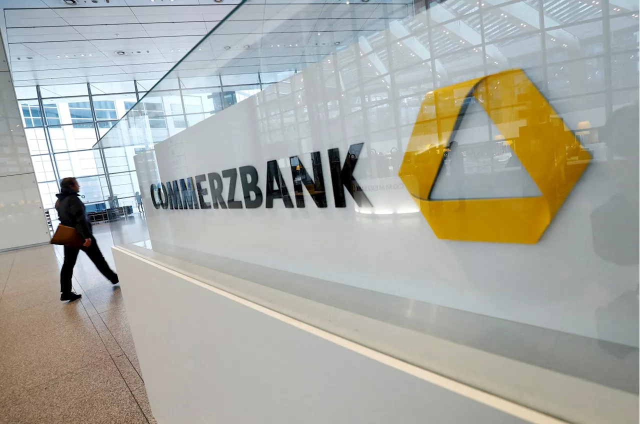 Commerzbank Prévoit 3 900 Licenciements Face à la Tentative de Rachat d'UniCredit