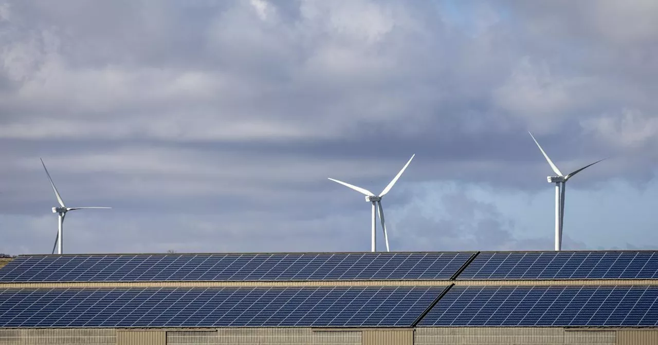 Gouvernement Ralenti le Déploiement des Installations Photovoltaïques en France