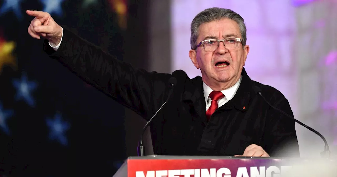 Mélenchon accuse les socialistes de trahison et de comédie