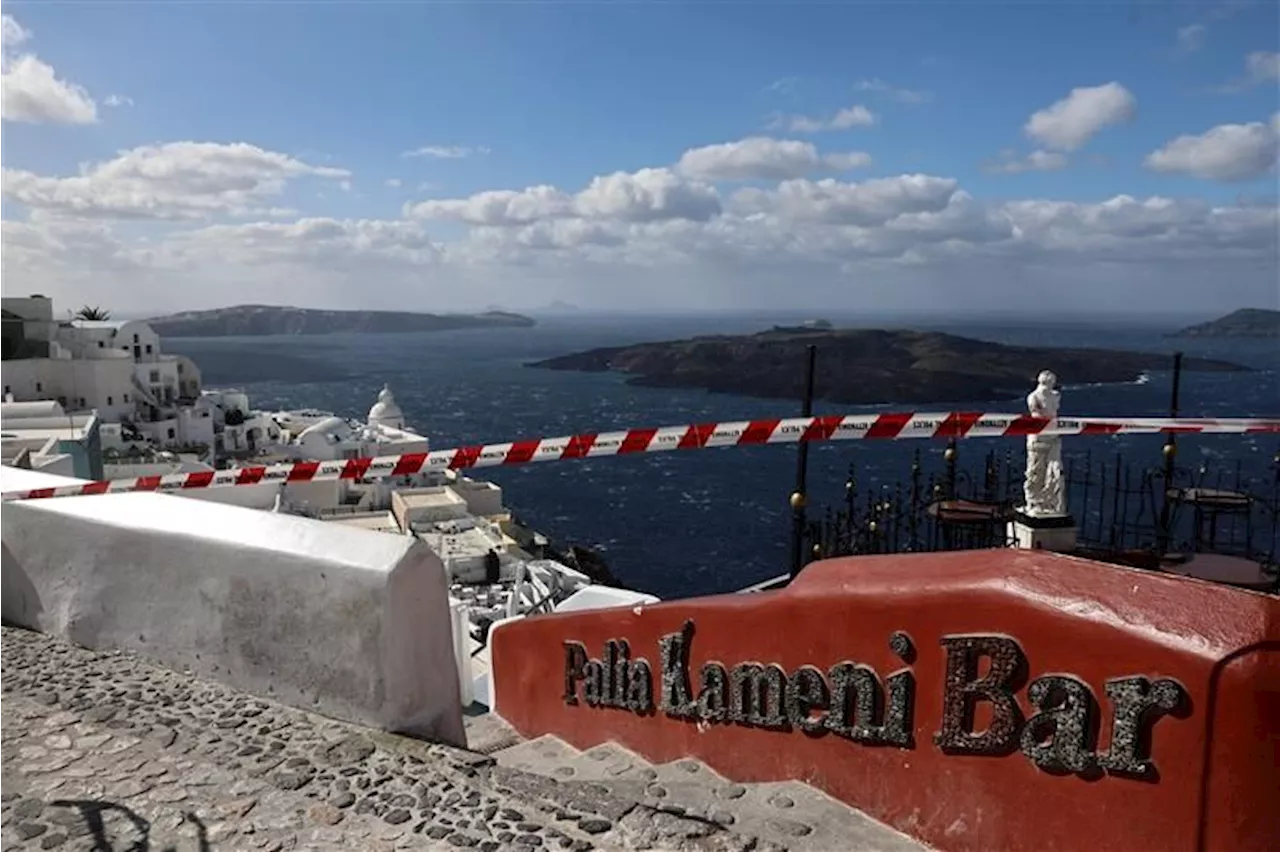 Santorin secoué par une intense activité sismique