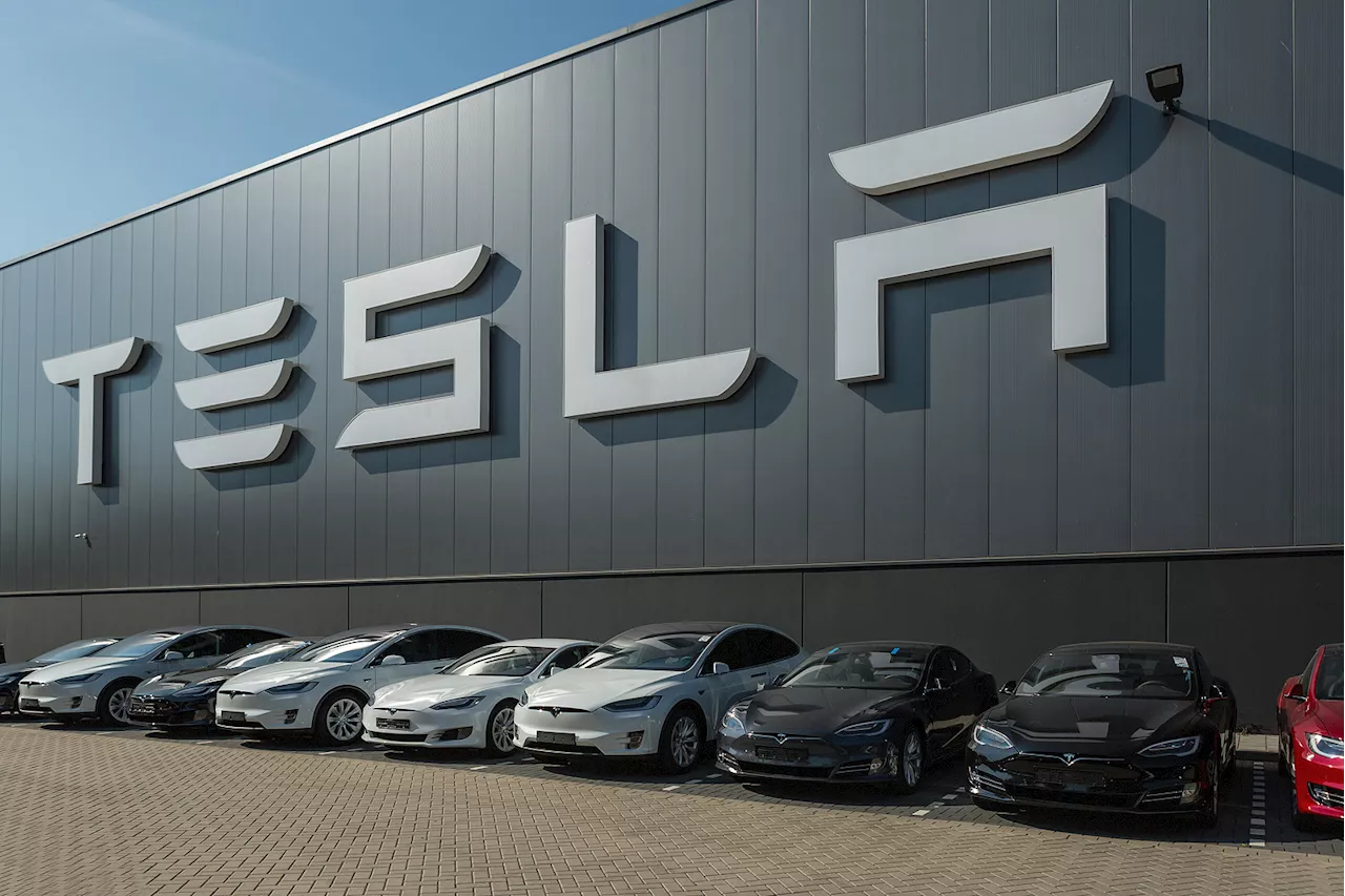 Las ventas de Tesla caen drásticamente en Europa por la controversia de Elon Musk