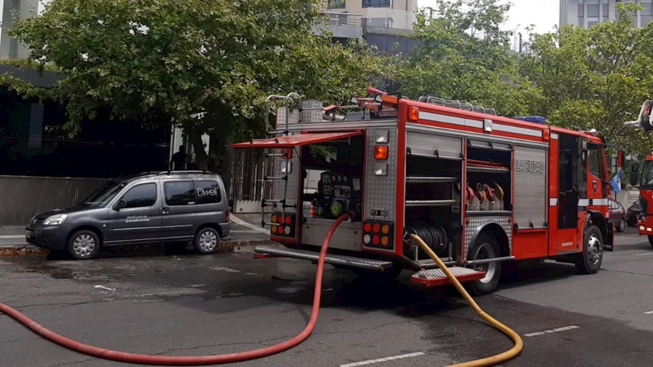 Incendio en la Torre Renoir II de Puerto Madero deja 25 departamentos destruidos