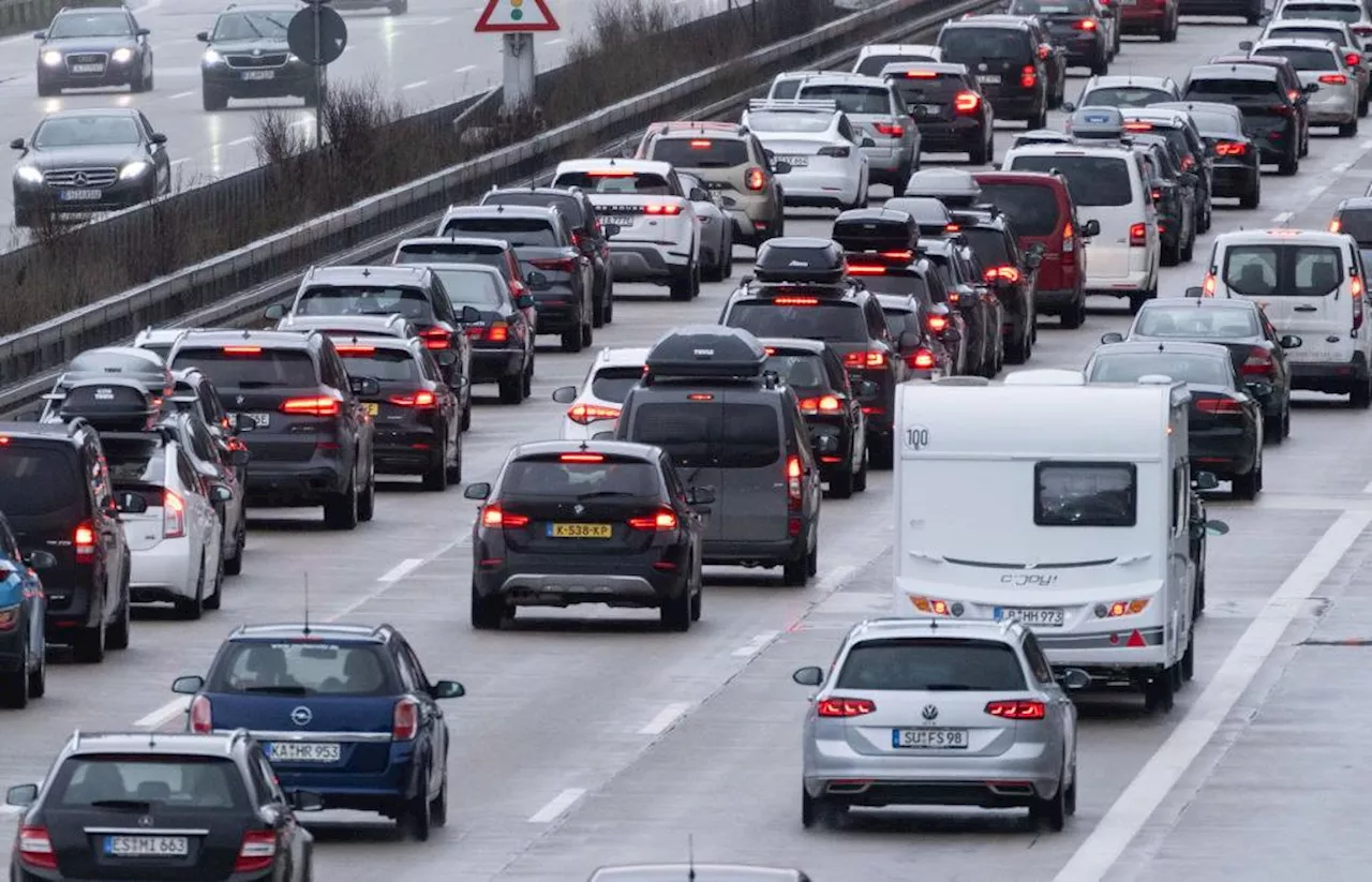 ADAC warnt vor Stau auf den Autobahnen am Wochenende