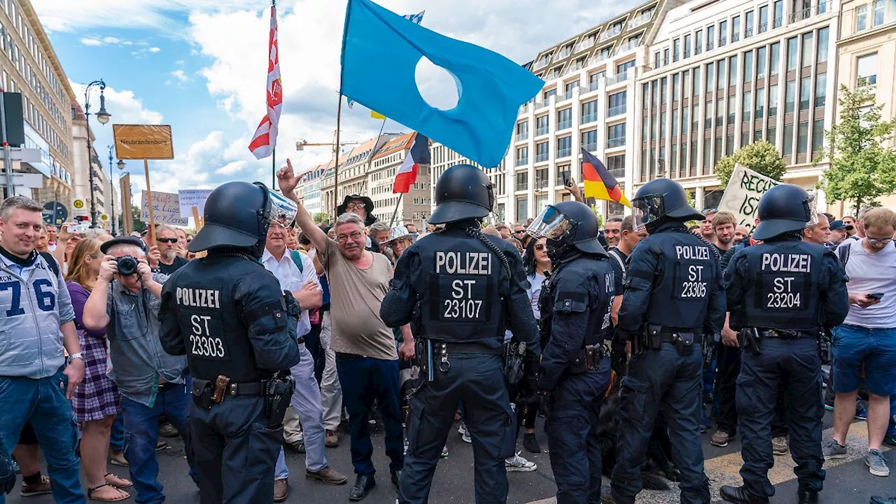 Prozess wegen Auflösung von Corona-Demo in Berlin: Polizei gewinnt gegen Michael Ballweg und 'Querdenken'