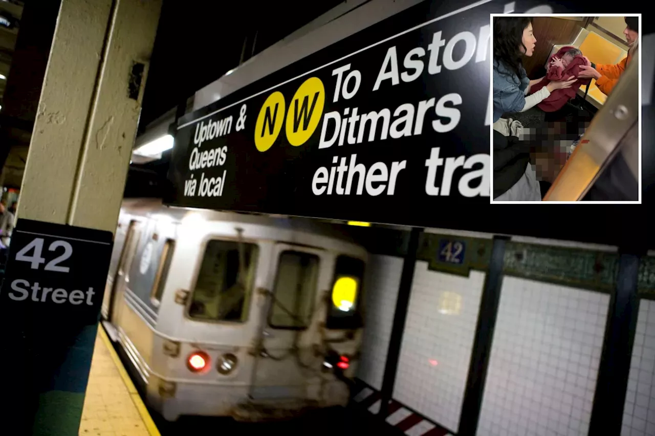 NYC straphangers help deliver baby girl on MTA subway train