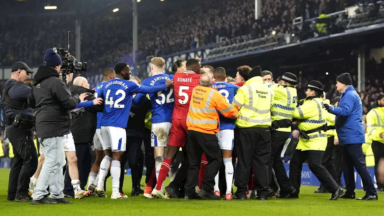 Merseyside-Derby endet in Tumult und Unfrieden