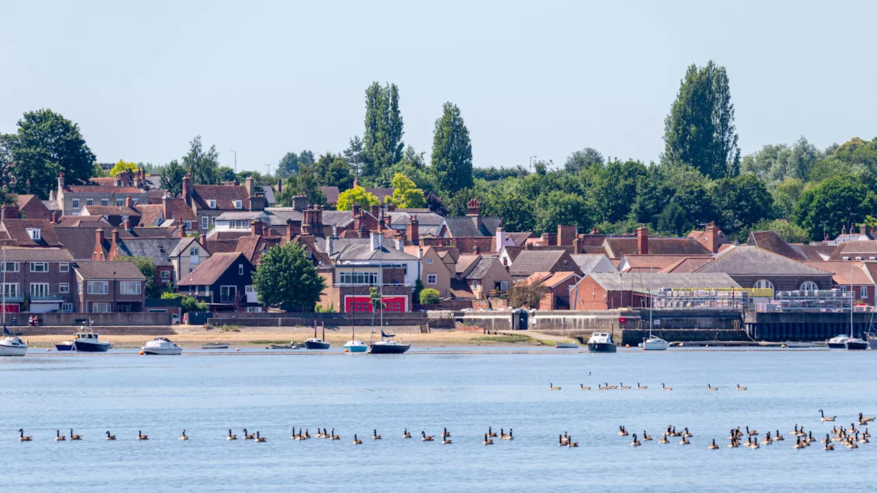 England's Smallest Town Offers Beaches, Pubs, and Unique History