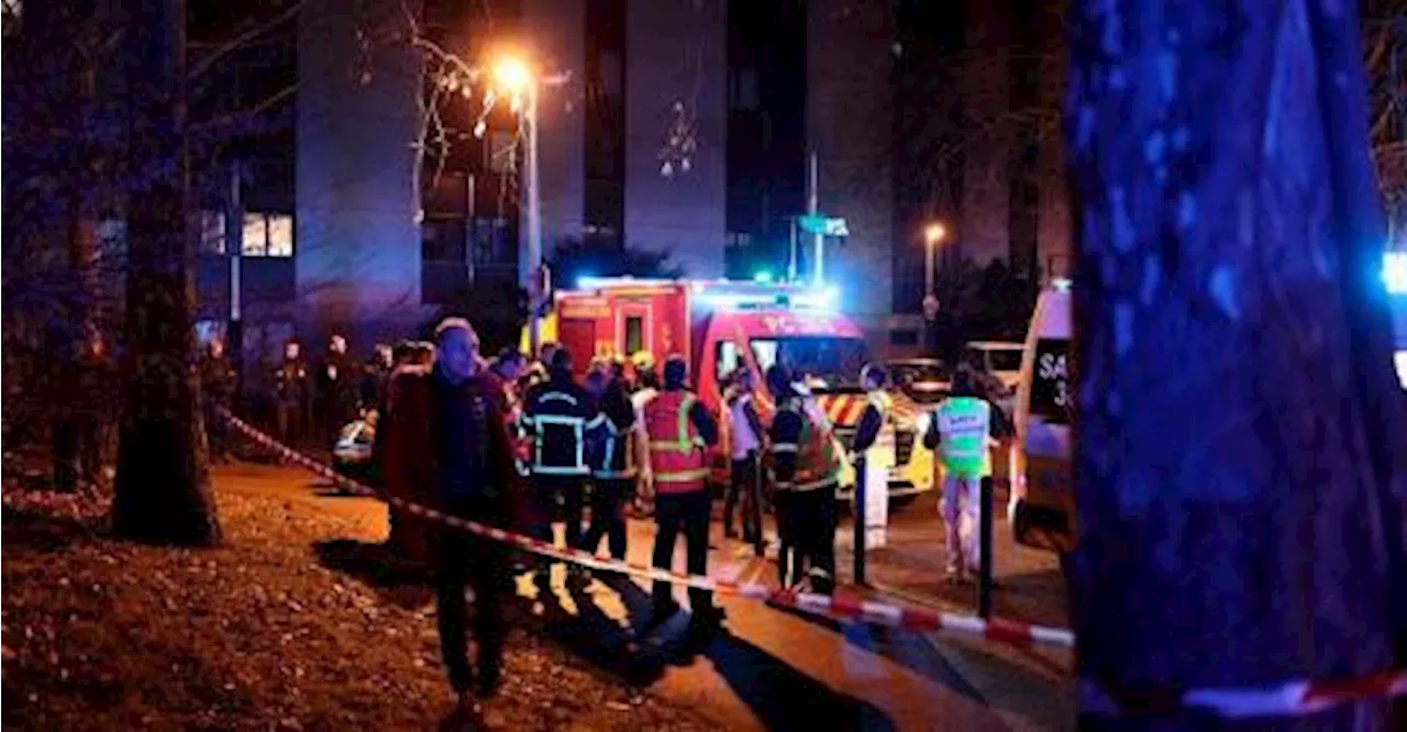 Grenoble Bar Explosion Injures 12, Police Hunt Suspect