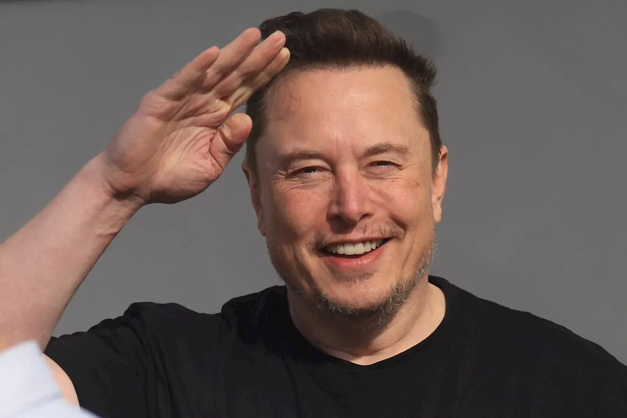 Elon Musk ficou US$ 54 bilhões mais pobre este ano, mas ainda é muito rico