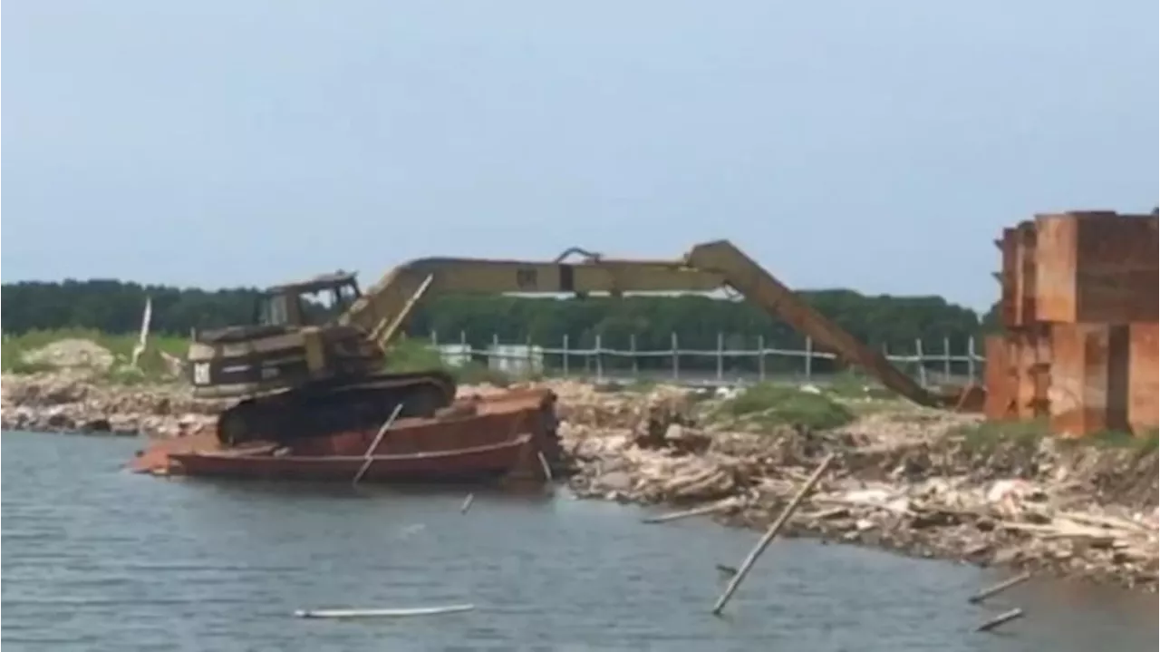 Pembongkaran Pagar Laut di Bekasi Dihentikan Sementara, Apa Alasannya?