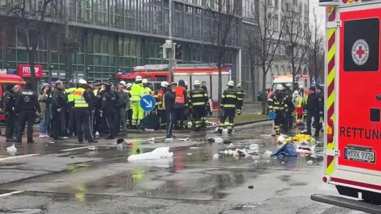 München: Auto fährt in Verdi-Demo – Polizei äußert sich zum Fahrer