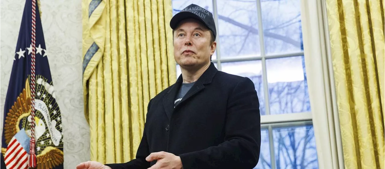 Elon Musk Defiende Desmantelamiento del Aparato Público para Reducir Costes