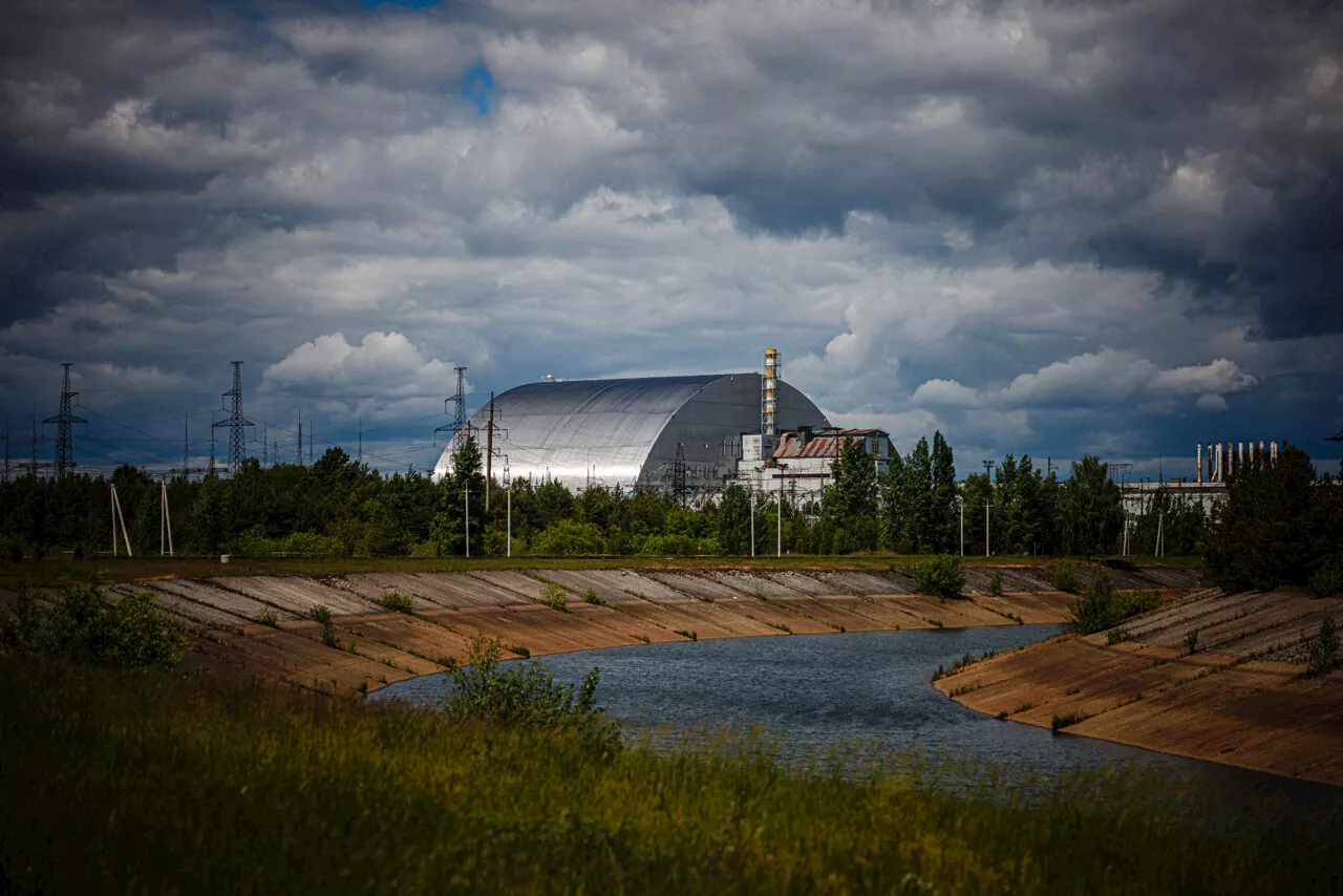 Drone russe frappe l'arche de Tchernobyl