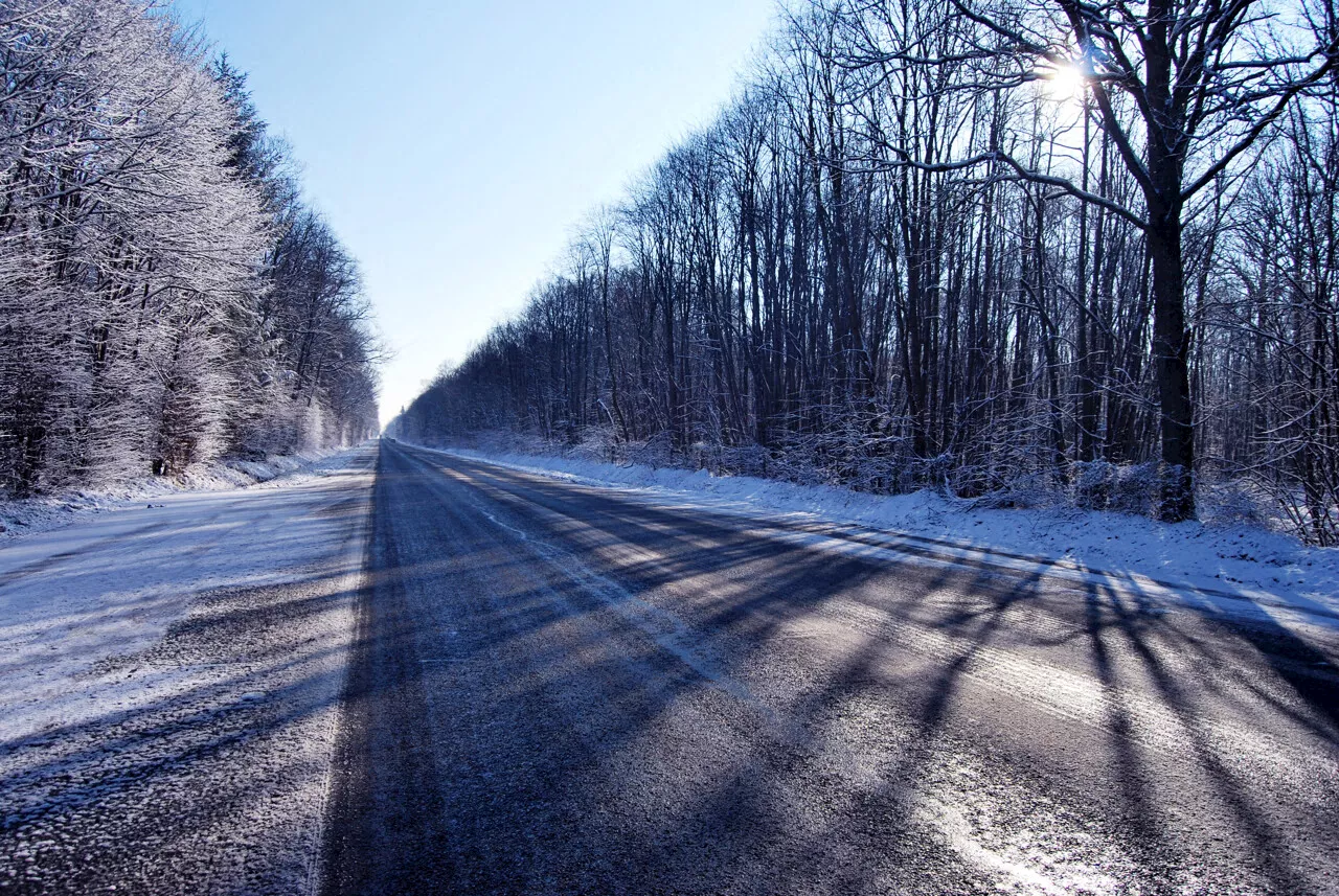 Neige et verglas en France: vigilance jaune pour plusieurs départements