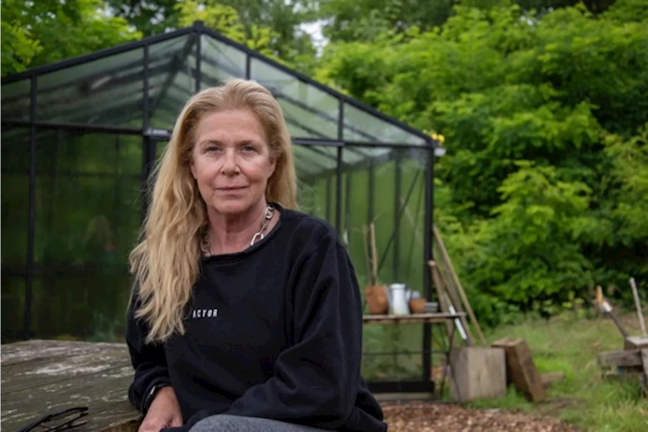 Barbara Sarafian lanceert podcast 'Bellen met Barbara'